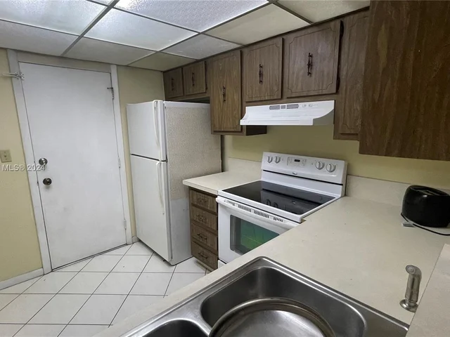 408 NW 68th Ave # 205, Plantation FL 33317