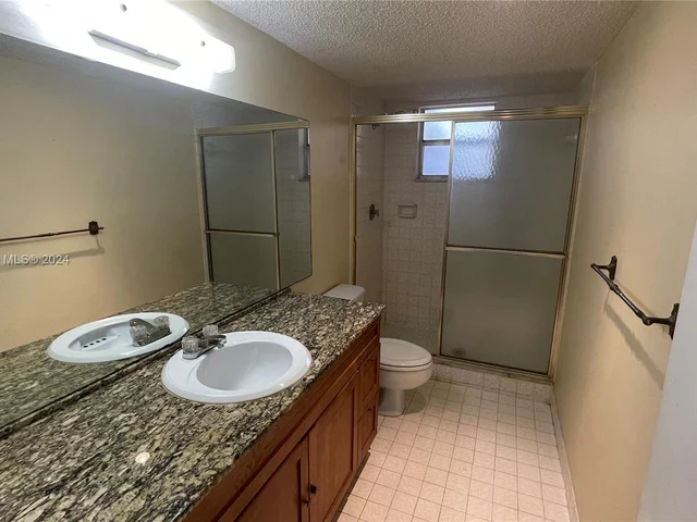 408 NW 68th Ave # 205, Plantation FL 33317