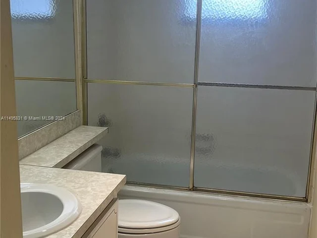 408 NW 68th Ave # 205, Plantation FL 33317