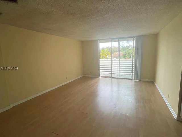 408 NW 68th Ave # 205, Plantation FL 33317