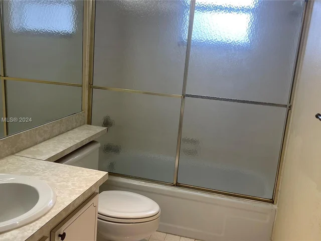 408 NW 68th Ave # 205, Plantation FL 33317