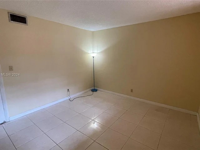 408 NW 68th Ave # 205, Plantation FL 33317