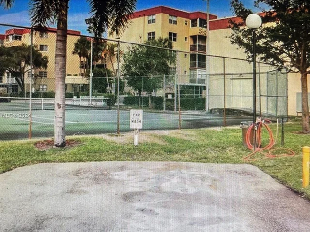 408 NW 68th Ave # 205, Plantation FL 33317