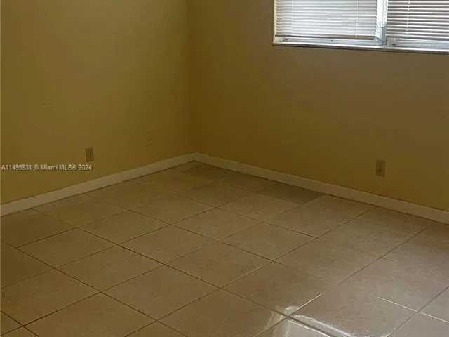 408 NW 68th Ave # 205, Plantation FL 33317