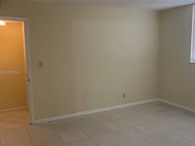 408 NW 68th Ave # 205, Plantation FL 33317