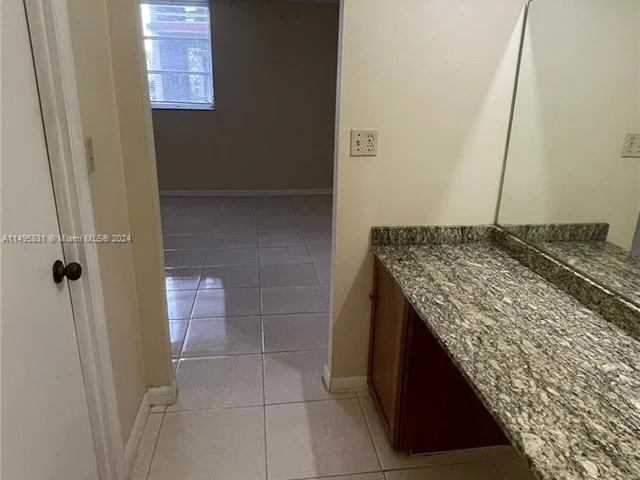408 NW 68th Ave # 205, Plantation FL 33317