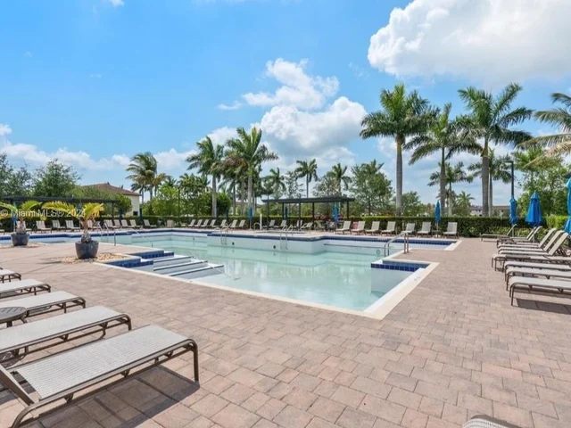 11477 SW 250th St, Homestead FL 33032