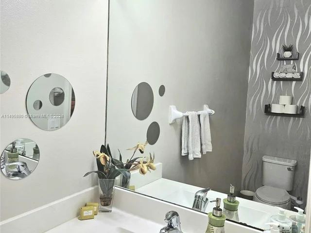 11477 SW 250th St, Homestead FL 33032