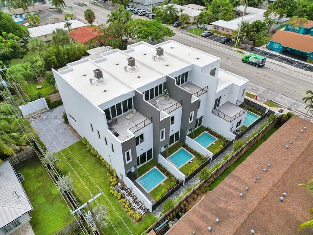 1220-6 NE 15th Ave # 4, Fort Lauderdale FL 33304