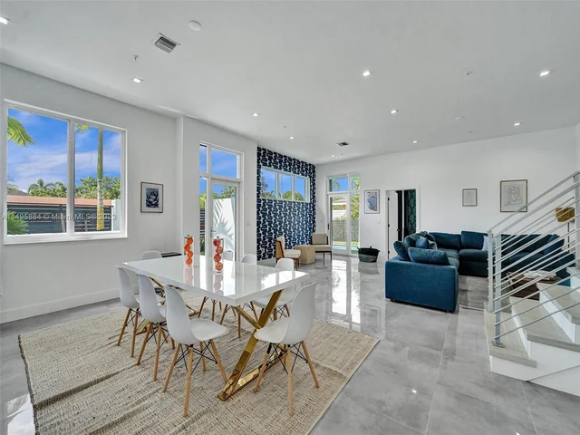 1220-6 NE 15th Ave # 4, Fort Lauderdale FL 33304