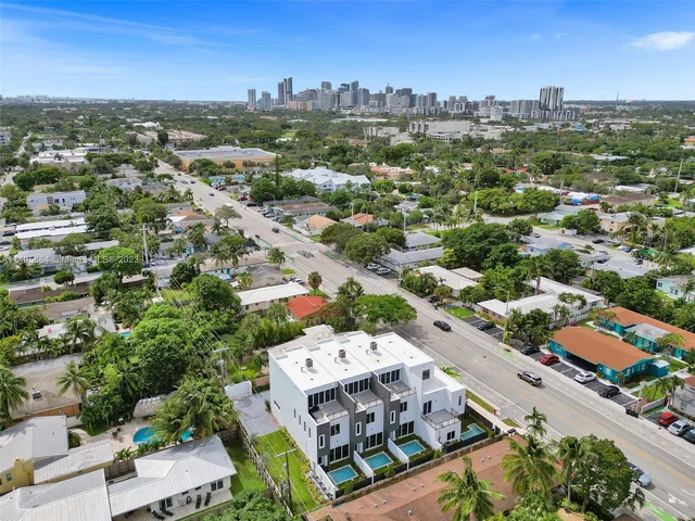 1220-6 NE 15th Ave # 4, Fort Lauderdale FL 33304