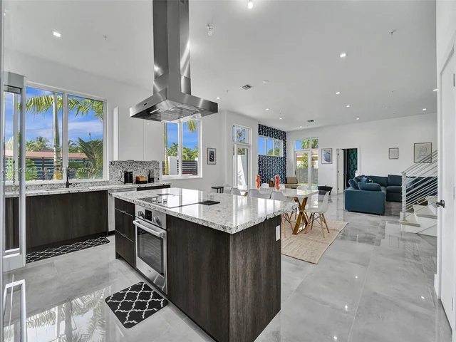 1220-6 NE 15th Ave # 4, Fort Lauderdale FL 33304