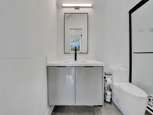 1220-6 NE 15th Ave # 4, Fort Lauderdale FL 33304