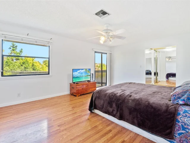 2685 Bass Way, Cooper City FL 33026