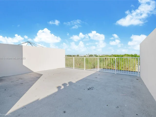 25616 SW 143rd Path # 25616, Homestead FL 33032