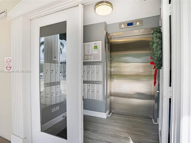 6121 Balboa Cir # 301, Boca Raton FL 33433