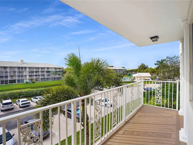 6121 Balboa Cir # 301, Boca Raton FL 33433