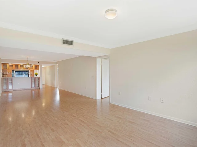 6121 Balboa Cir # 301, Boca Raton FL 33433