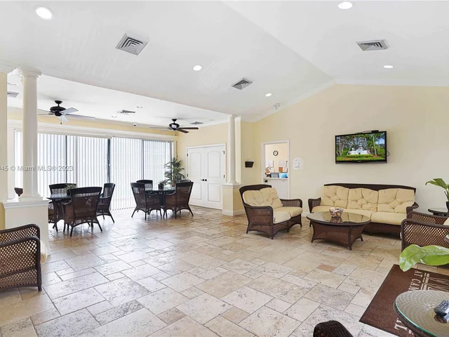 6121 Balboa Cir # 301, Boca Raton FL 33433