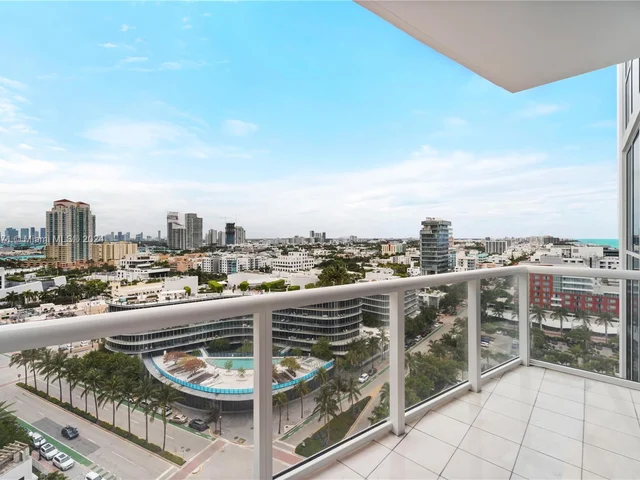 50 S Pointe Dr # 1706, Miami Beach FL 33139