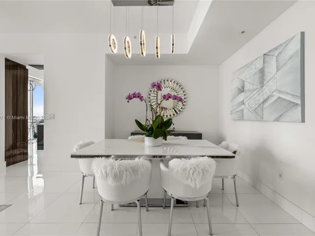 50 S Pointe Dr # 1706, Miami Beach FL 33139