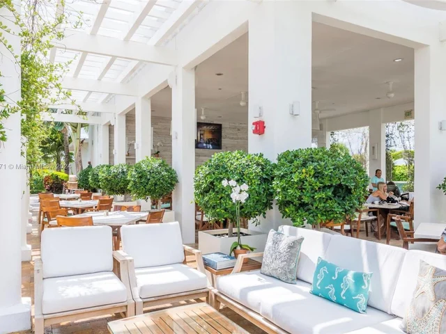 50 S Pointe Dr # 1706, Miami Beach FL 33139