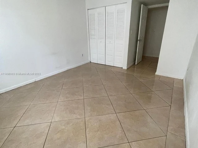 494 NW 165th St Rd # 105, Miami FL 33169