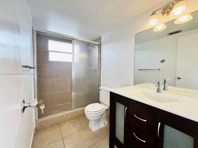 8330 Sands Point Blvd # N307, Tamarac FL 33321