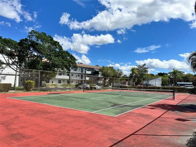 8330 Sands Point Blvd # N307, Tamarac FL 33321