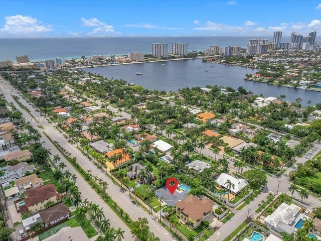 952 Hollywood Blvd, Hollywood FL 33019