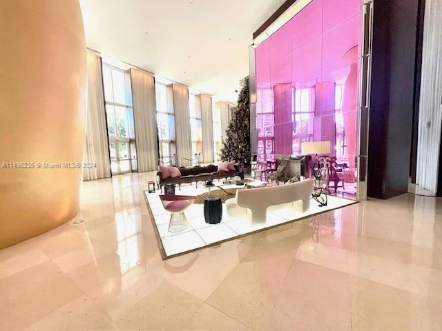 450 Alton Rd # 2310, Miami Beach FL 33139