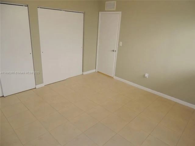 1185 Marseille Dr # 102, Miami Beach FL 33141