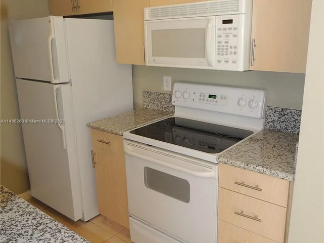 1185 Marseille Dr # 102, Miami Beach FL 33141