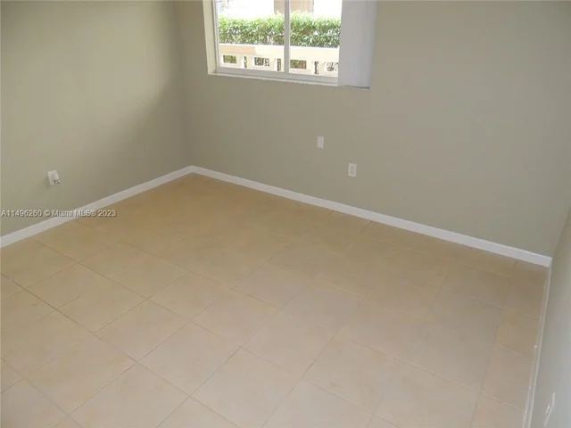 1185 Marseille Dr # 102, Miami Beach FL 33141