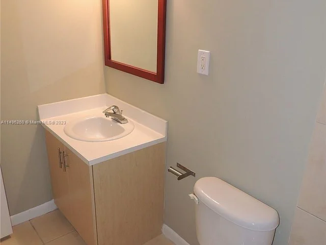 1185 Marseille Dr # 102, Miami Beach FL 33141