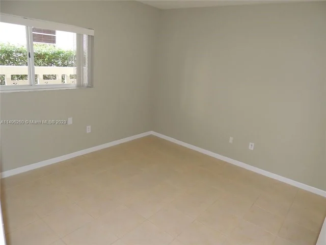 1185 Marseille Dr # 102, Miami Beach FL 33141