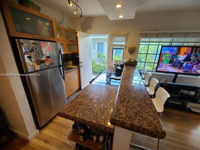 1220 Alton Rd # 202, Miami Beach FL 33139