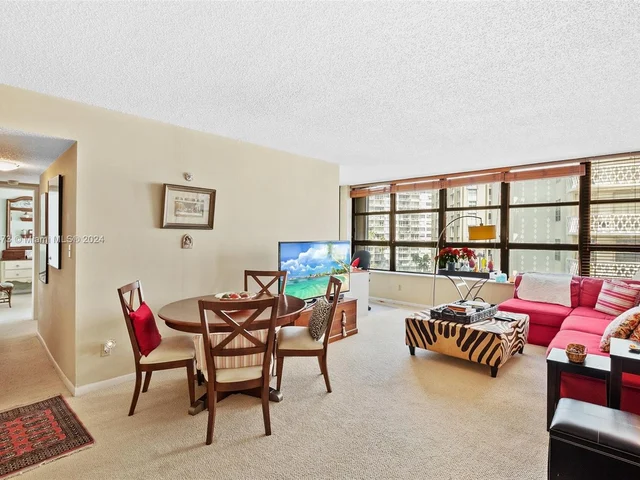 1440 Brickell Bay Dr # 707, Miami FL 33131