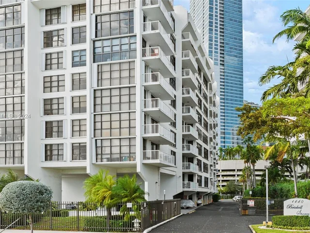 1440 Brickell Bay Dr # 707, Miami FL 33131