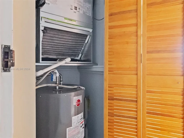 1440 Brickell Bay Dr # 707, Miami FL 33131