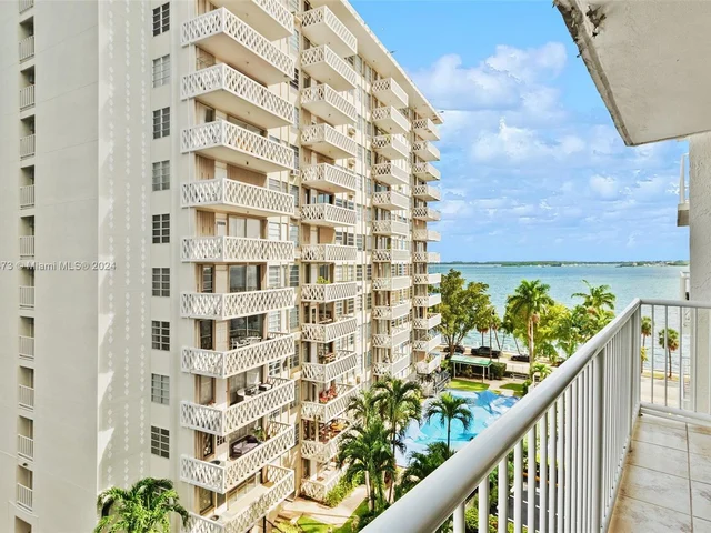 1440 Brickell Bay Dr # 707, Miami FL 33131