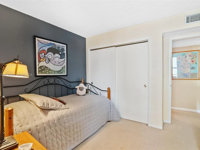 1440 Brickell Bay Dr # 707, Miami FL 33131