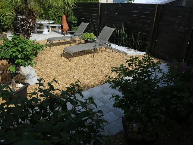 1535 Jackson St, Hollywood FL 33020