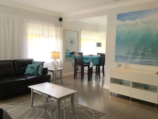 1535 Jackson St, Hollywood FL 33020