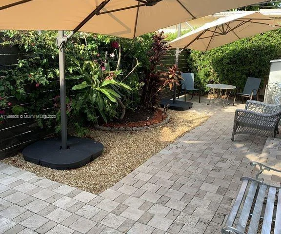 1535 Jackson St, Hollywood FL 33020