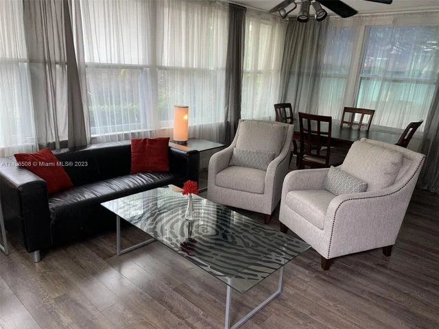 1535 Jackson St, Hollywood FL 33020