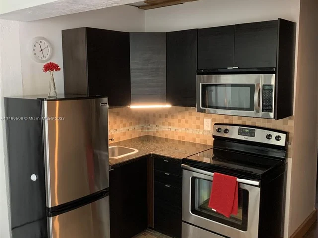 1535 Jackson St, Hollywood FL 33020