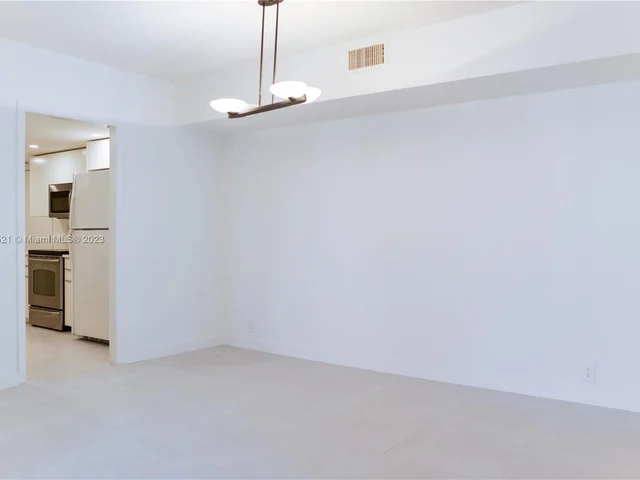 1121 Crandon Blvd # D1206, Key Biscayne FL 33149