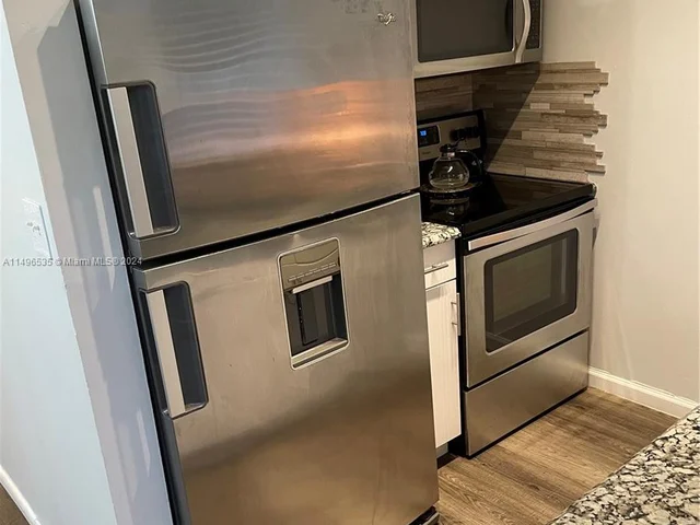 609 NE 13th Ave # 101, Fort Lauderdale FL 33304