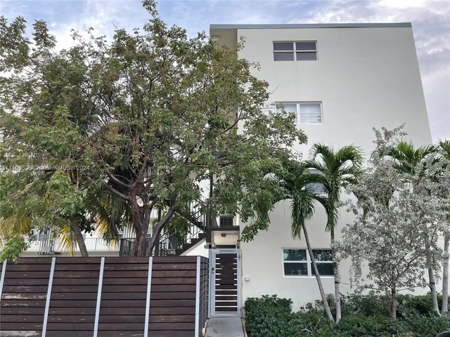 609 NE 13th Ave # 101, Fort Lauderdale FL 33304